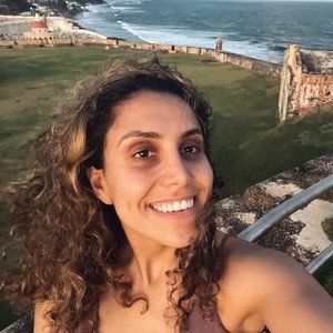 Meet your Posher, Daniella